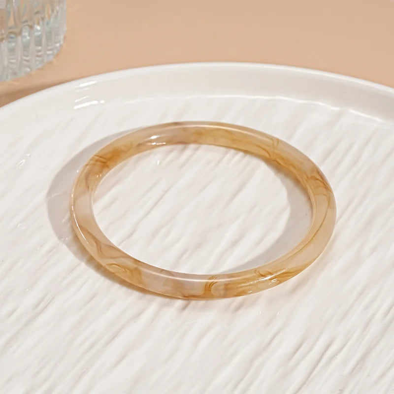 Geometrisches Armband – Stilvolles Manschettenarmband für Damen