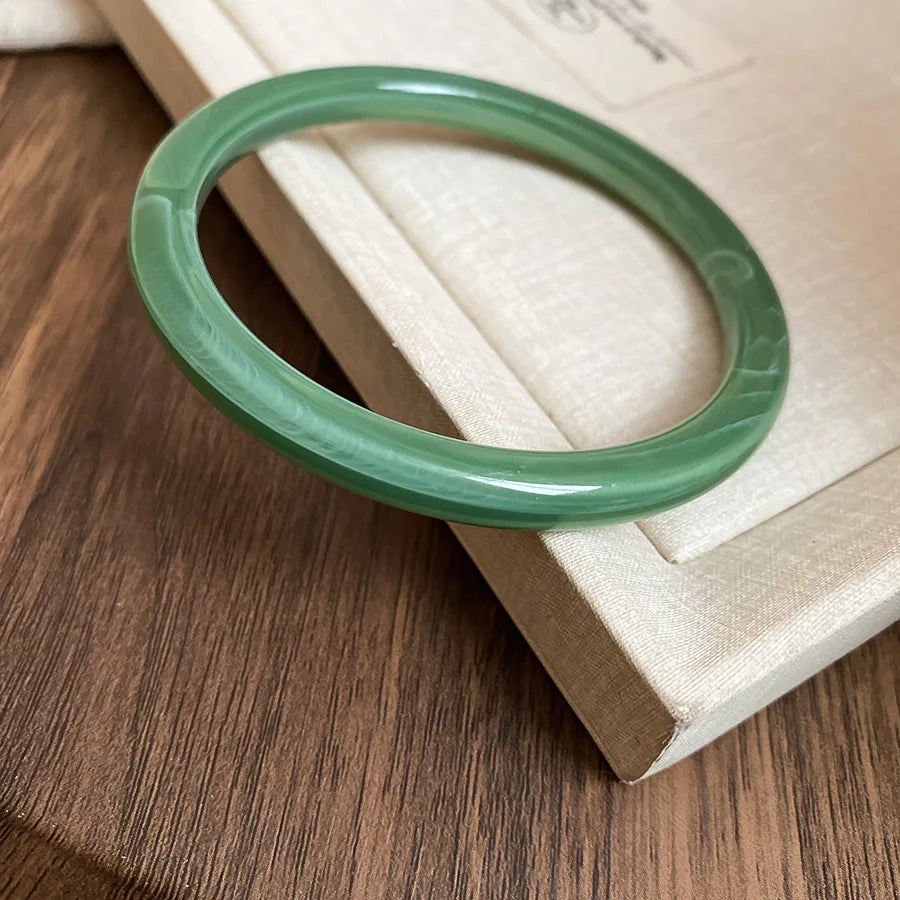 Geometrisches Armband – Stilvolles Manschettenarmband für Damen